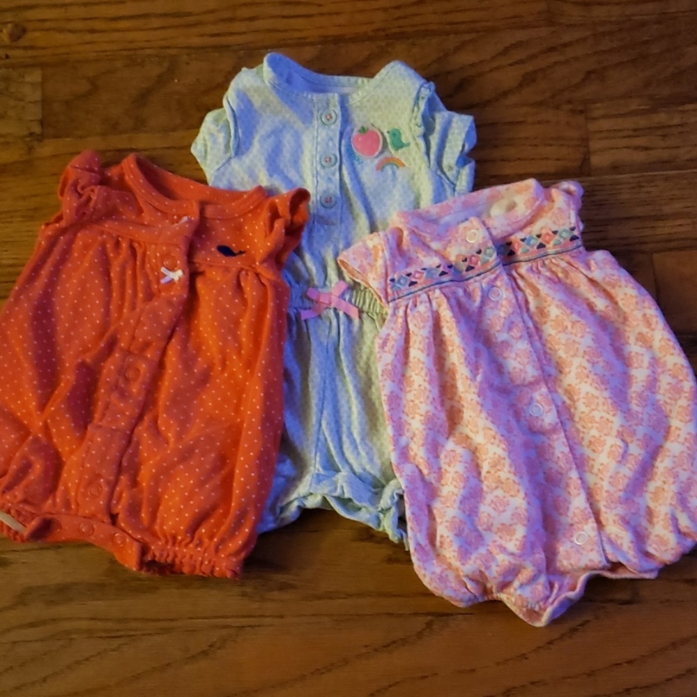 Gently used newborn onesies/rompers